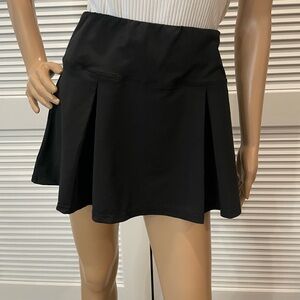 Black Pleated Athletic Skirt with Pockets